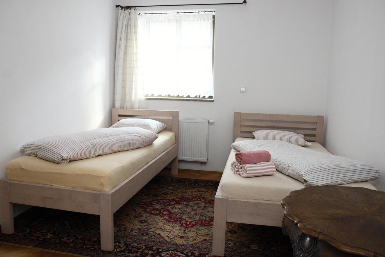 Ubytovani Na Statku Vedomice Bagian luar foto