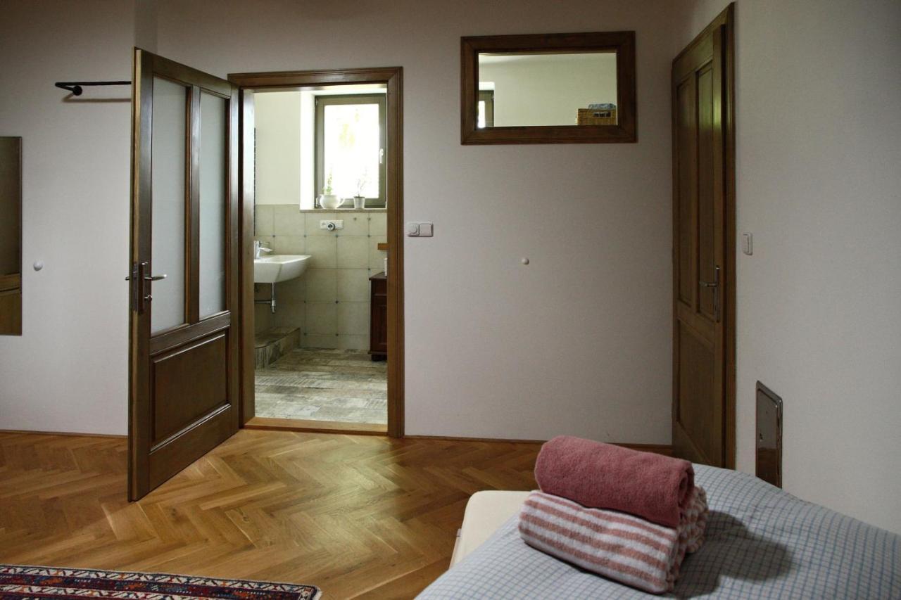 Ubytovani Na Statku Vedomice Bagian luar foto
